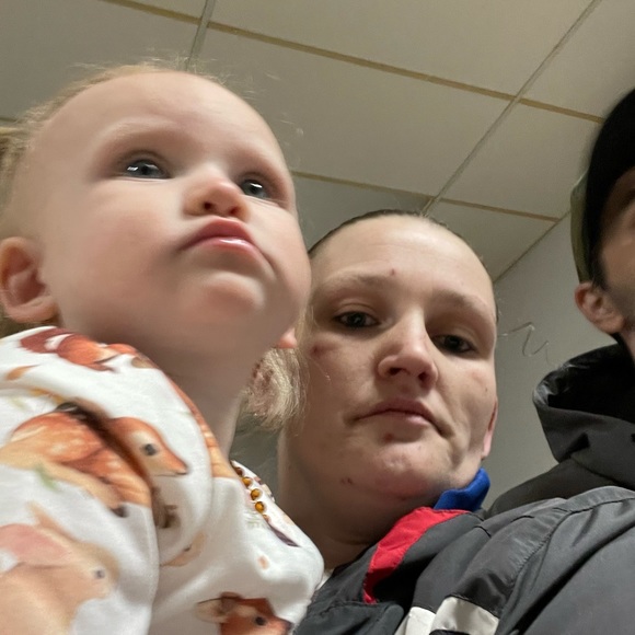 Meet your Posher, Jennifer - Picture 1 of 1